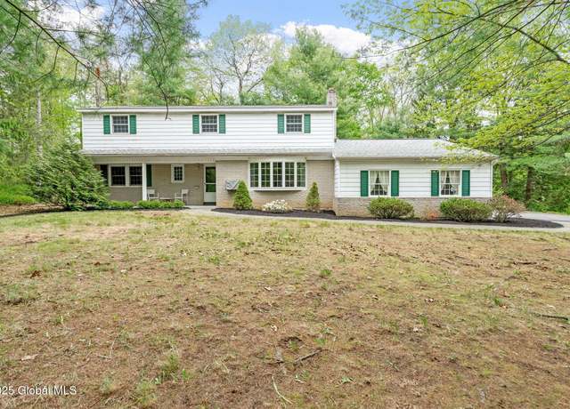 Property at 135 Wood Dale Dr, Ballston Lake, NY 12019, 4 beds, 2.5 baths