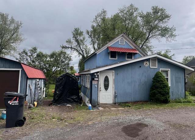 Property at 25 Boulevard, Queensbury, NY 12804, 3 beds, 1 bath