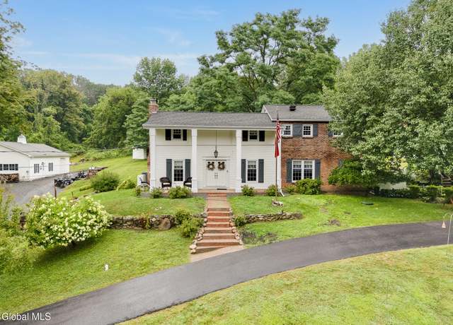 Property at 424 Gower Rd, Glenville, NY 12302, 4 beds, 2.5 baths