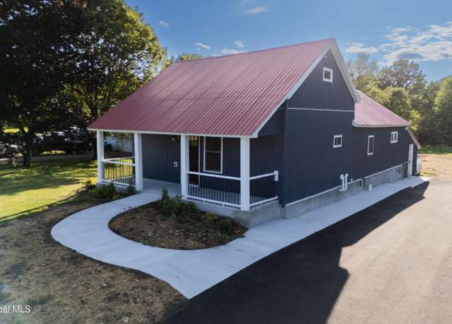 Property at 656 Locust Grove Rd, Greenfield, NY 12833, 3 beds, 2.5 baths