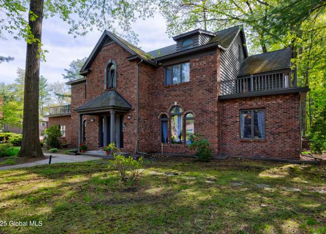 Property at 404 Sutton Pl Pl, Albany, NY 12203, 5 beds, 4 baths