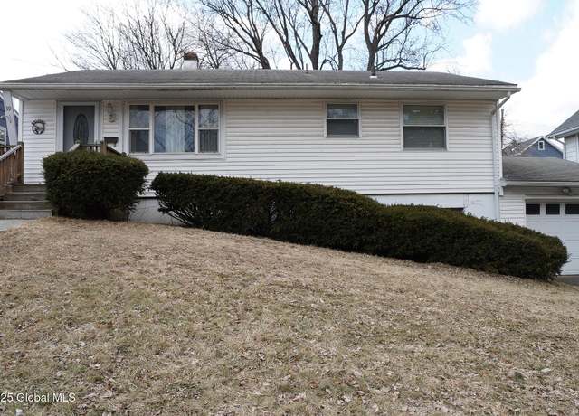 Property at 39 Glenwood St, Albany, NY 12208, 3 beds, 1 bath