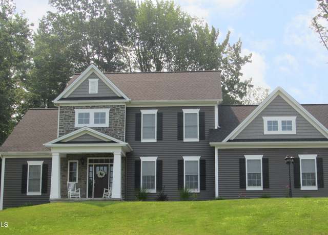 Property at 14 Cannon Royal Dr, Saratoga Springs, NY 12866, 4 beds, 3.5 baths