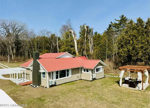 Property at 12 Berry Patch Way, Crown Point, NY 12928, 2 beds, 2 baths