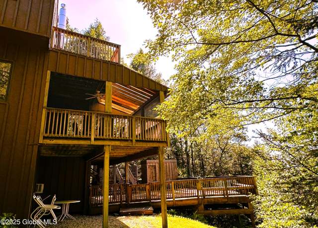 Property at 308 Shaker Ridge Dr, Canaan, NY 12029, 4 beds, 2.5 baths