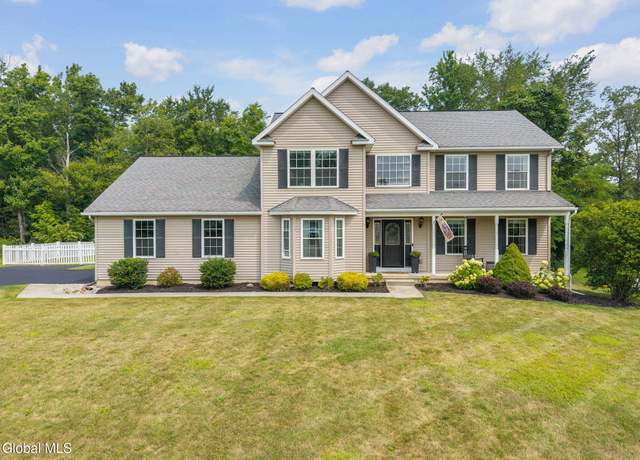 Property at 9 Dormie Ave, Mechanicville, NY 12118, 4 beds, 2.5 baths