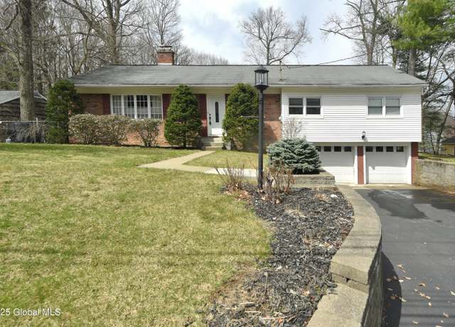 Property at 80 Birchwood Ln, Niskayuna, NY 12309, 3 beds, 3 baths