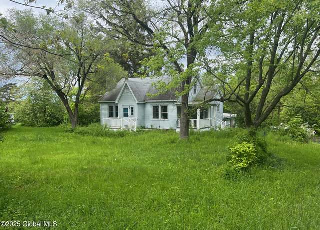 Property at 928 Sacandaga Rd, Glenville, NY 12302, 4 beds, 2 baths