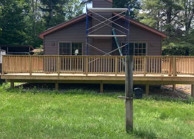 Property at 124 Wendell Ave, Broadalbin, NY 12025, 2 beds, 1.5 baths
