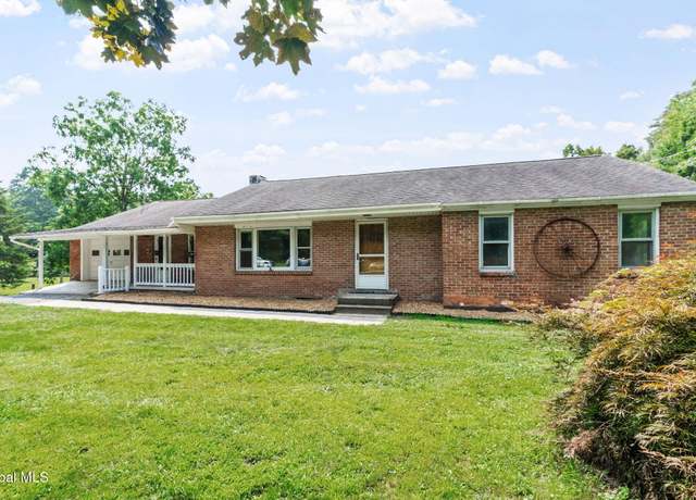 Property at 885 Charlton Rd, Scotia, NY 12302, 3 beds, 2 baths