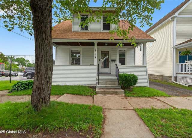 Property at 1068 Garner Ave, Schenectady, NY 12309, 3 beds, 1.5 baths