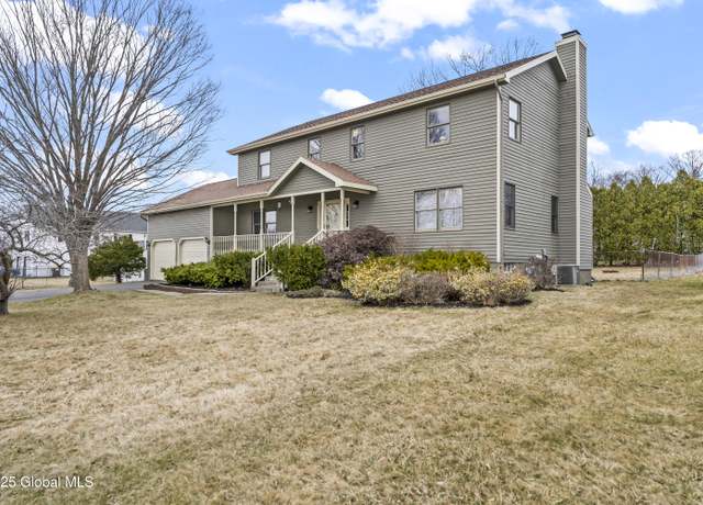 Property at 25 Valleywood Dr, Niskayuna, NY 12309, 4 beds, 2.5 baths