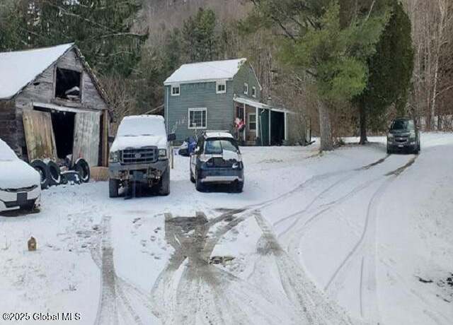Property at 131 Morning Sun Dr, Schoharie, NY 12157, 4 beds, 1 bath