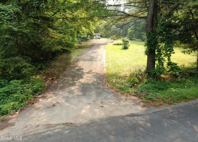 Property at 228 Smith Rd, Amsterdam, NY 12010