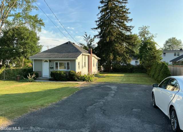 Property at 60 Pleasantview Ave, Albany, NY 12203, 2 beds, 1 bath