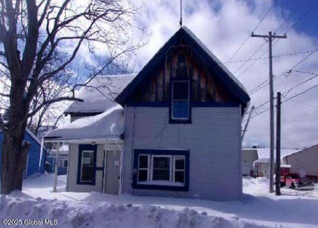 Property at 177 N Arlington Ave, Gloversville, NY 12078, 2 beds, 1.5 baths