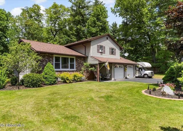 Property at 617 Cindy Ln, Ballston Spa, NY 12020, 3 beds, 1.5 baths