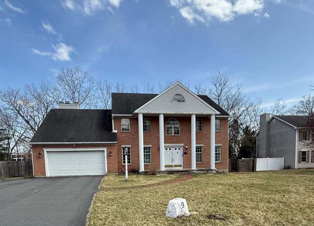 Property at 9 Park Dr, Menands, NY 12204, 4 beds, 2.5 baths