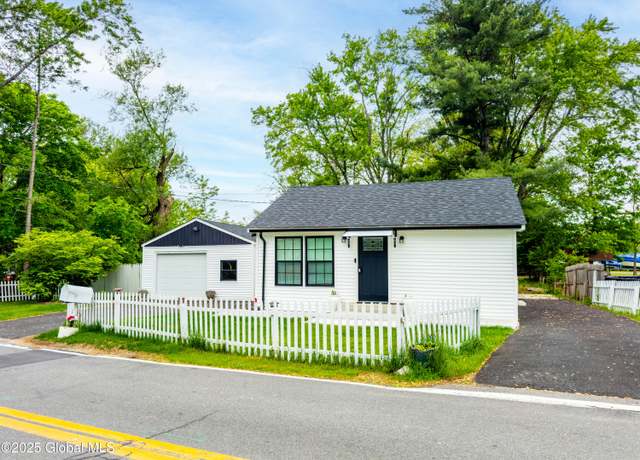 Property at 15 Schaffer Dr, Cohoes, NY 12047, 2 beds, 1 bath
