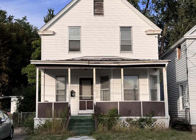 Property at 879 Thompson St, Schenectady, NY 12306, 3 beds, 1.5 baths