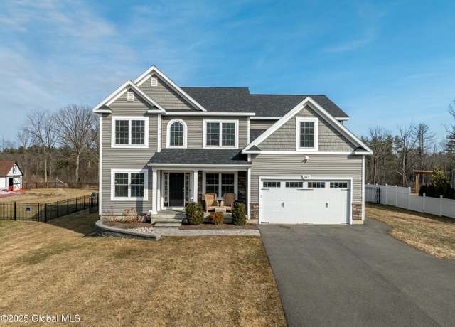 Property at 842 Pearse Rd, Niskayuna, NY 12309, 4 beds, 2.5 baths