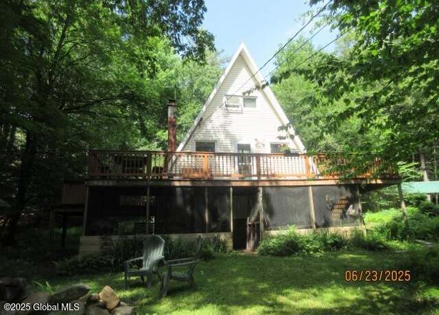 Property at 28 Pine Pl, Hadley, NY 12835, 3 beds, 1 bath