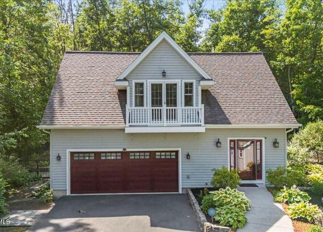 Property at 38 Cooper St, Lake George, NY 12845, 3 beds, 3.5 baths