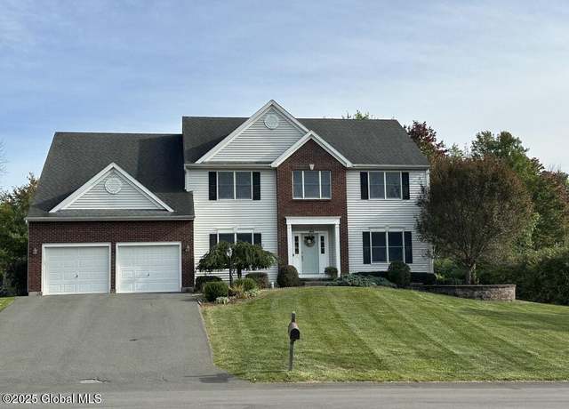 Property at 1012 Northwood Ct, Schenectady, NY 12309, 4 beds, 4 baths