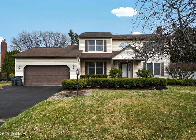 Property at 13 Wellesley Ct, Loudonville, NY 12211, 3 beds, 2.5 baths