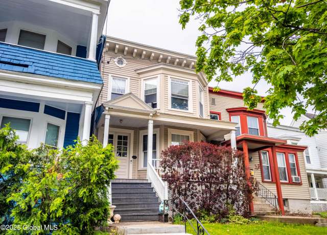 Property at 294 Western Ave, Albany, NY 12203, 3 beds, 1.5 baths