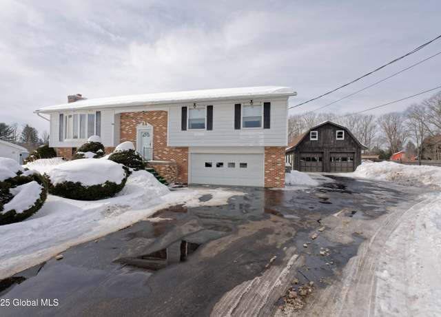 Property at 127 Pilling Dr, Fonda, NY 12068, 3 beds, 2 baths
