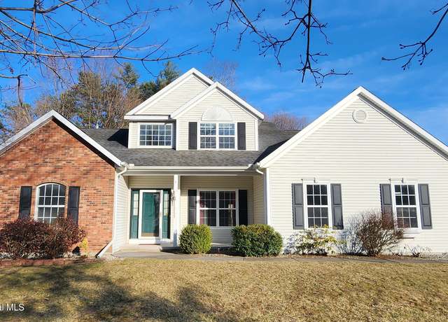 Property at 4 Buff Rd, Saratoga Springs, NY 12866, 4 beds, 2.5 baths