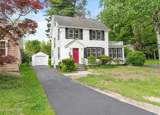 Property at 3 Pineview Ave, Delmar, NY 12054, 3 beds, 1.5 baths