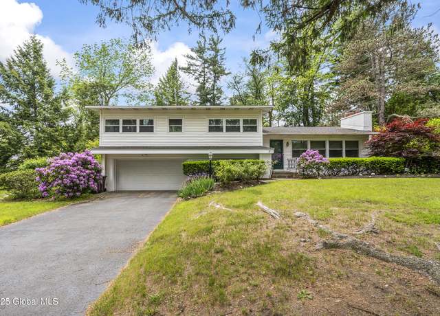 Property at 3 Paul Holly Dr, Loudonville, NY 12211, 4 beds, 2.5 baths
