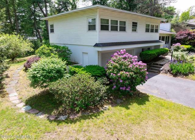Property at 3 Paul Holly Dr, Loudonville, NY 12211, 4 beds, 2.5 baths