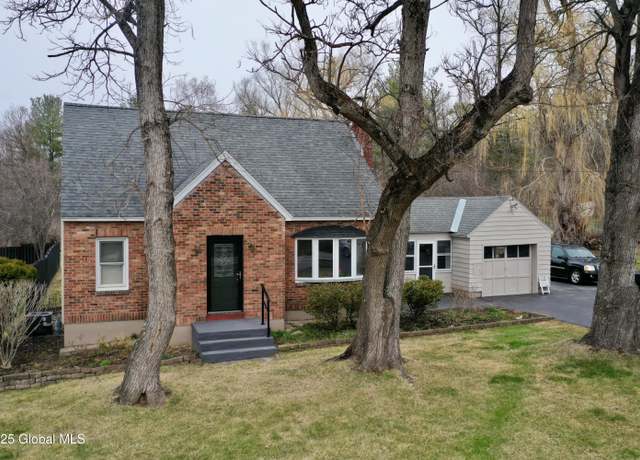 Property at 51 Spring Rd, Glenville, NY 12302, 3 beds, 1.5 baths