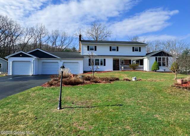 Property at 11 Apple Tree Ln, Clifton Park, NY 12065, 5 beds, 3.5 baths