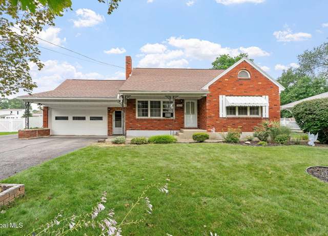 Property at 1020 John Alden Ln, Schenectady, NY 12306, 3 beds, 1 bath