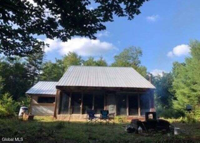 Property at 880 County Highway 125, Gloversville, NY 12078, 2 beds, 1 bath