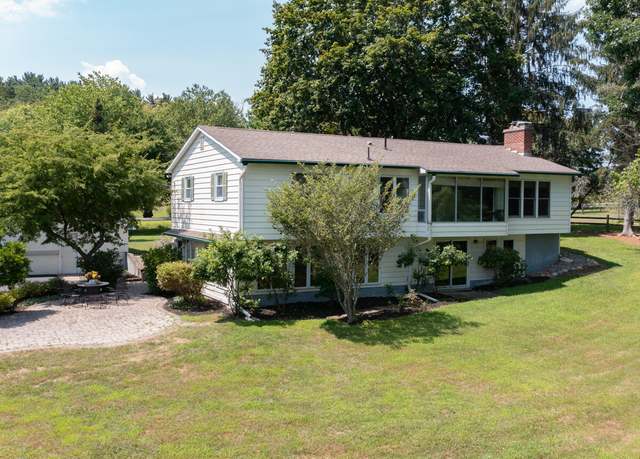 Property at 308 County Route 28b, Kinderhook, NY 12184, 3 beds, 2 baths