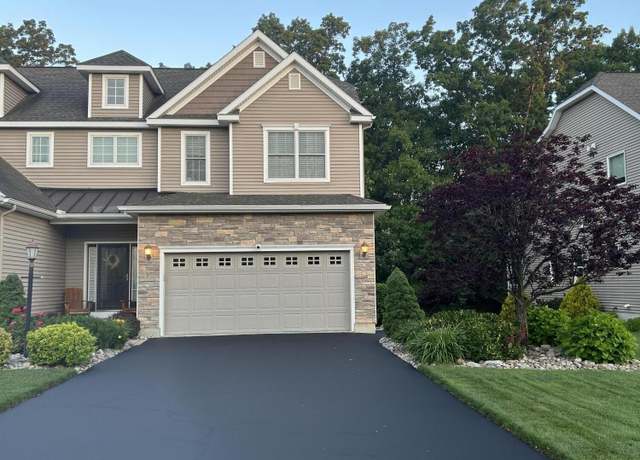 Property at 181 Fieldstone Dr, Schenectady, NY 12304, 3 beds, 2.5 baths