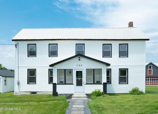 Property at 798 State Highway 29, Broadalbin, NY 12025, 3 beds, 1.5 baths