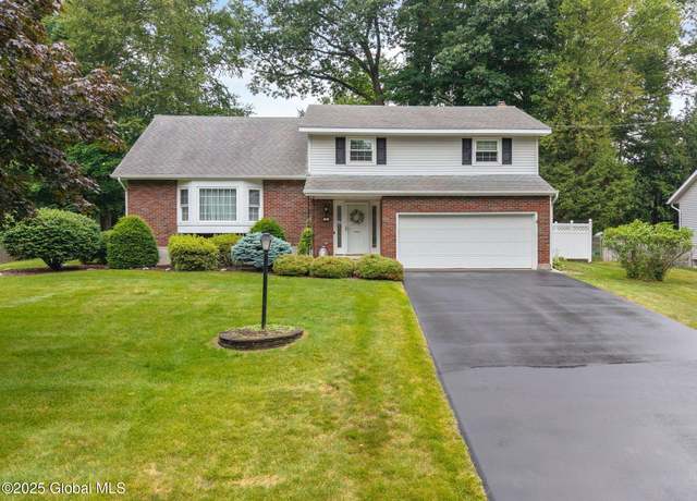 Property at 32 Reed Ln, Clifton Park, NY 12065, 4 beds, 2 baths