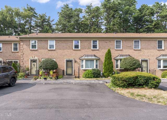 Property at 232 Point Of Woods Dr, Albany, NY 12203, 2 beds, 1.5 baths