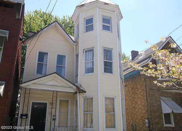 Property at 15 North Manning Blvd, Albany, NY 12206, 6 beds, 2 baths
