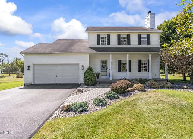 Property at 30 Berry Patch Dr, Queensbury, NY 12804, 3 beds, 2.5 baths