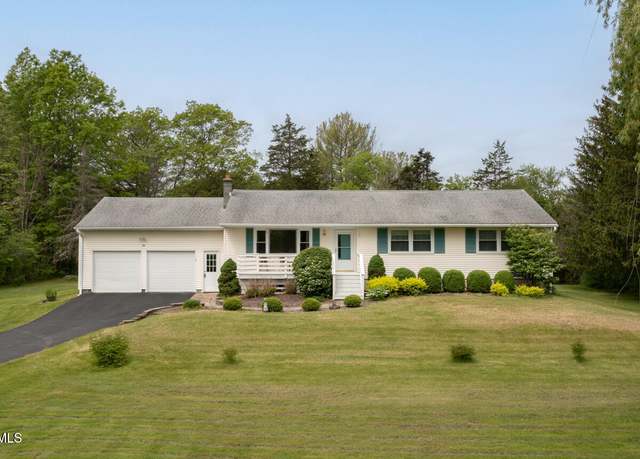 Property at 215 Flats Rd, Athens, NY 12015, 4 beds, 2 baths