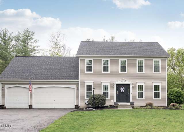 Property at 41 Egmont Ct, Delmar, NY 12054, 5 beds, 2.5 baths