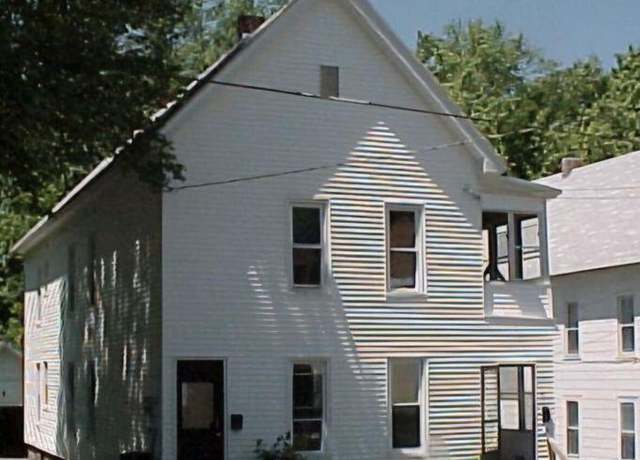 Property at 50 Montgomery St, Gloversville, NY 12078, 6 beds, 2 baths