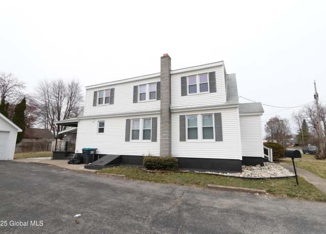 Property at 1344 Evergreen Ave, Schenectady, NY 12306, 4 beds, 3.5 baths